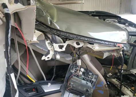 2018 Subaru Outback 2.5I Premium z USA, uszkodzony, nr VIN 4S4BSAHC6J3248241